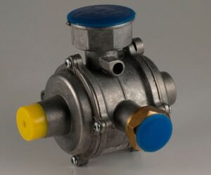 REGULADOR PRESION DE GAS NATURAL X 12 M3 - 4 BAR PLAFER - T EN GAS